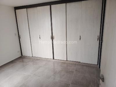 Apartamento de 2 alcobas en venta en Cabañas, Bello, 70 m² · foto 17 de 20