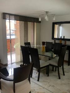 Apartamento en venta en Laureles, Medellín · foto 2 de 20