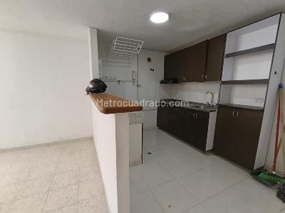 Apartamento de 2 alcobas en arriendo en Laureles, Medellín, 60 m² · foto 3 de 12
