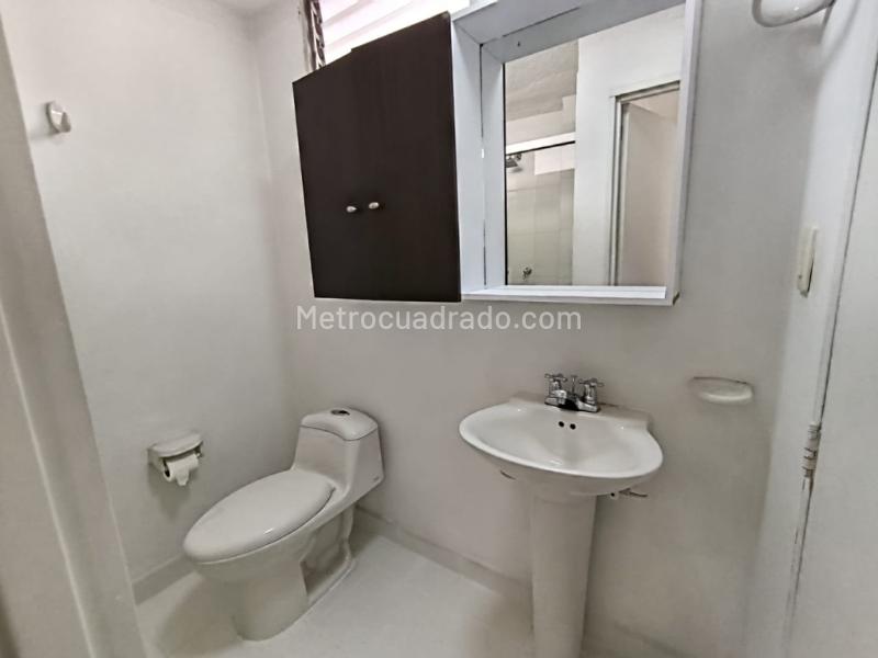 Apartamento Cómodo de 2 Alcobas con Parqueadero en Laureles - 8