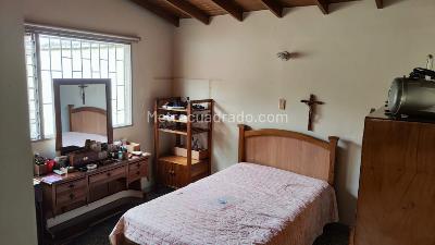 Casa de 5 alcobas en venta en Laureles, Medellín, 400 m² · foto 17 de 20