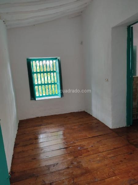 3BR House in Vrd Santa Elena Parte Alta (400 m²) - 4