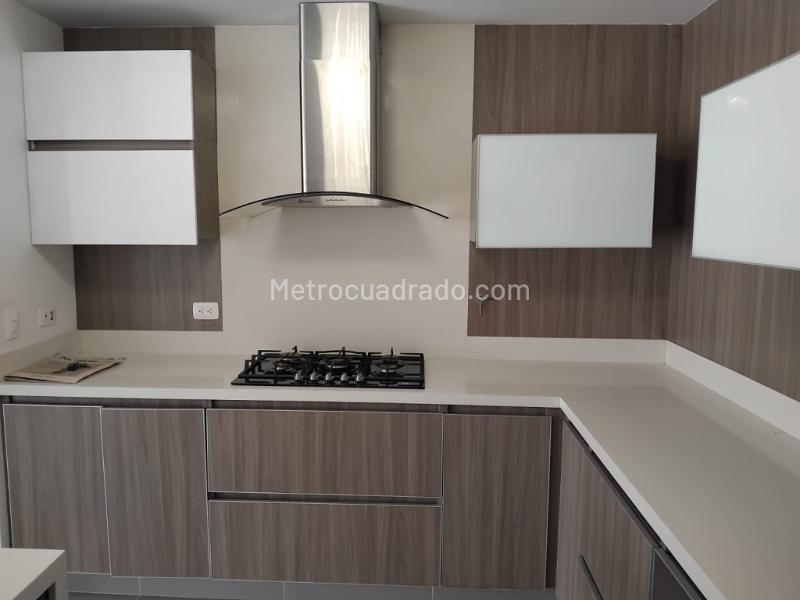 Apartamento en Arriendo, Loma Del Esmeraldal, Envigado - 4