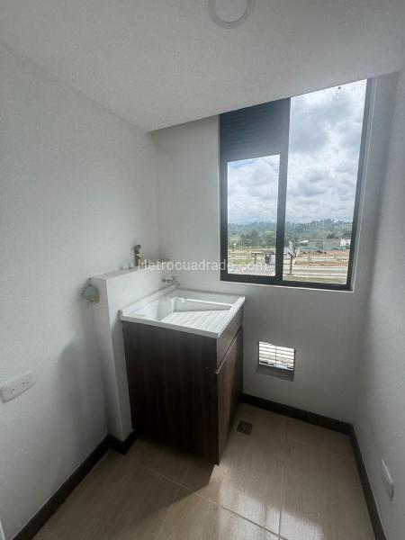2BR Apartment in Cimarrona (56 m²) - 3