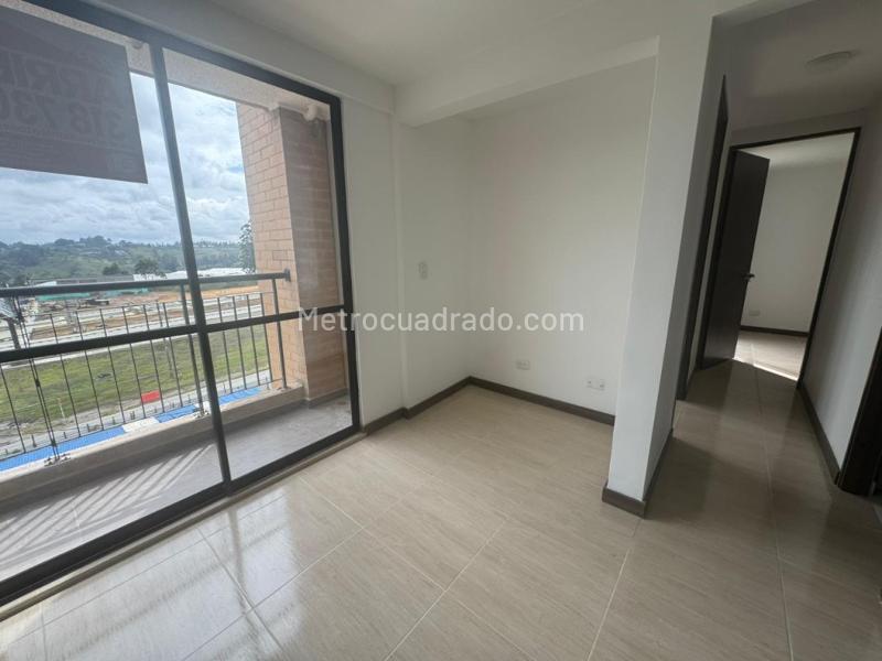2BR Apartment in Cimarrona (56 m²) - 4