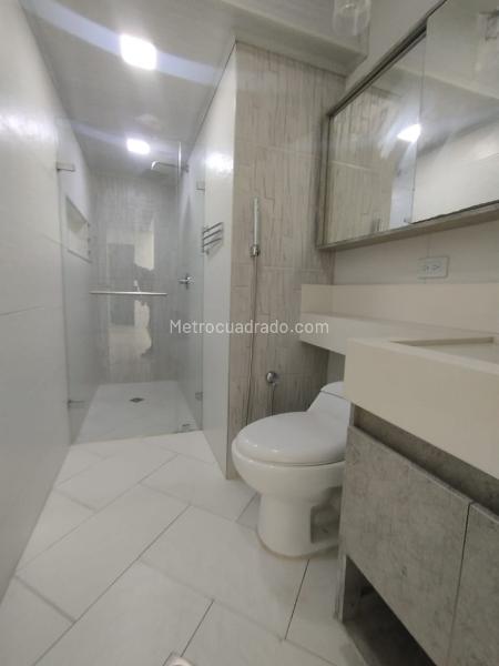 Elegant 5BR House in Conquistadores - 9