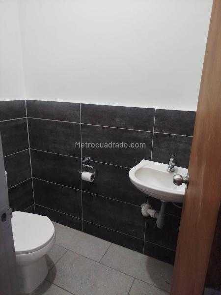 Commercial 5BR House in La Castellana - 4