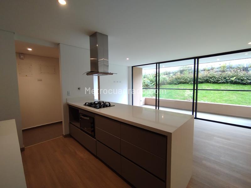 Apartamento en Arriendo, Seleccionar Barrio, Retiro