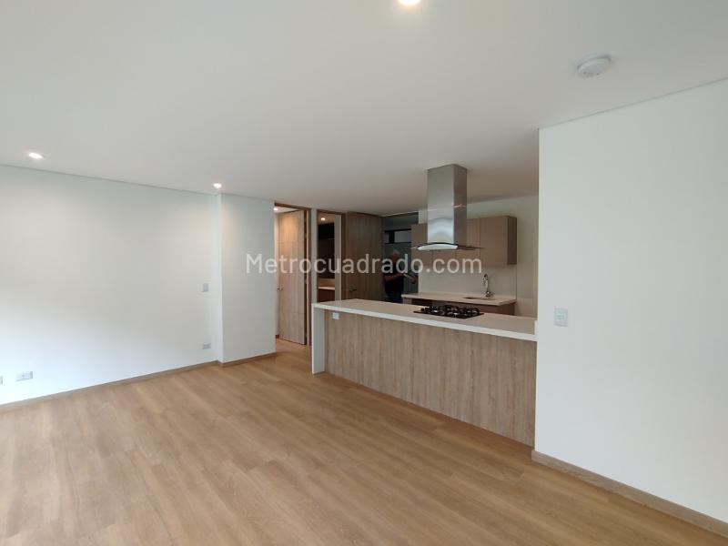 Apartamento en Arriendo, Seleccionar Barrio, Retiro - 2