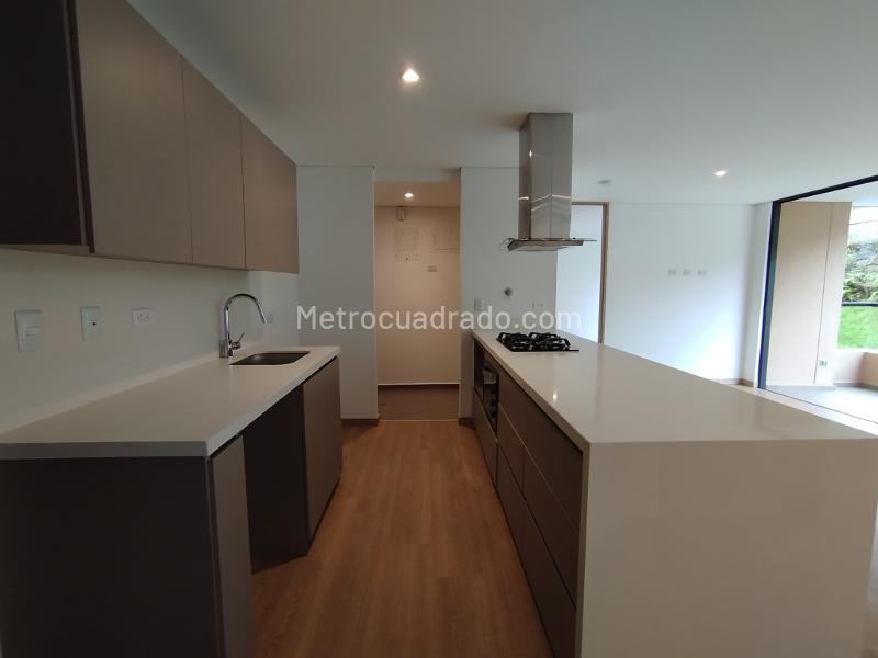 Apartamento en Arriendo, Seleccionar Barrio, Retiro - 3