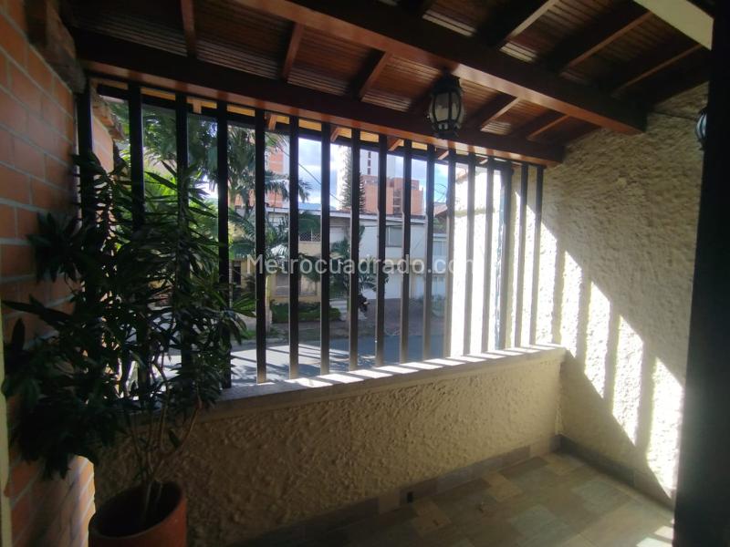 4BR House with Panoramic View in Veldromo (220 m²)
