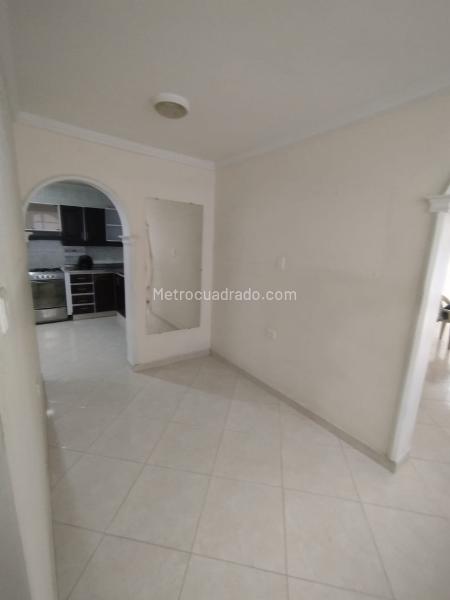 Elegant 4BR House with Spacious Layout in Belen Parque - 7