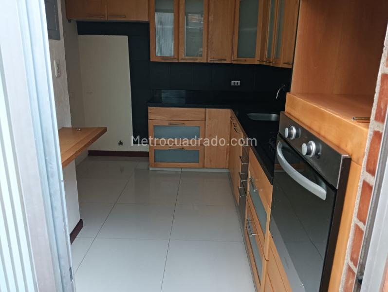 Acogedora casa en arriendo de 3 habitaciones en Suramérica - 3