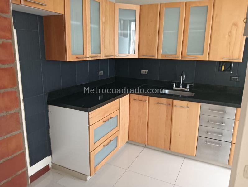 Acogedora casa en arriendo de 3 habitaciones en Suramérica - 4
