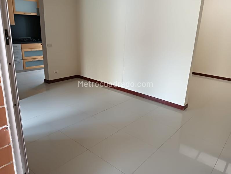 Acogedora casa en arriendo de 3 habitaciones en Suramérica - 8