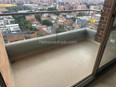 Apartamento de 3 alcobas en venta en Suramericana, Medellín, 71 m² · foto 5 de 20