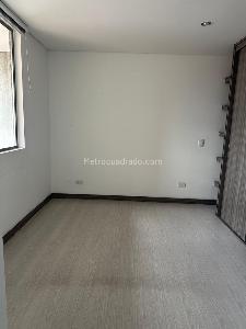 Apartamento de 3 alcobas en venta en Suramericana, Medellín, 71 m² · foto 18 de 20