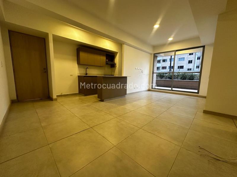 3BR Apartment in Jardines (92 m²) - 3
