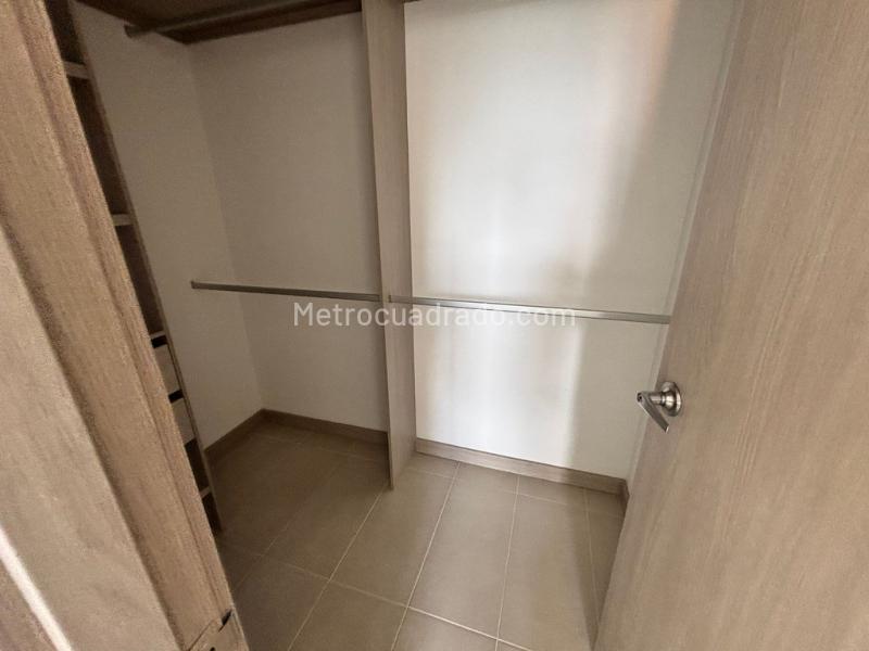 2BR Apartment in Santa Ana (65 m²) - 2