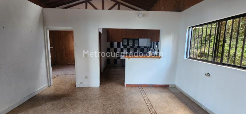 Casa amplia de 3 Alcobas con Terraza en San Lucas - 3