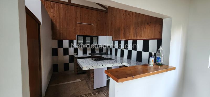 Casa amplia de 3 Alcobas con Terraza en San Lucas - 4