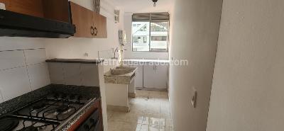 Apartamento de 2 alcobas en arriendo en Los Balsos, Medellín, 80 m² · foto 6 de 12