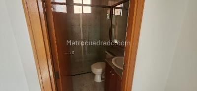 Apartamento de 2 alcobas en arriendo en Los Balsos, Medellín, 80 m² · foto 11 de 12