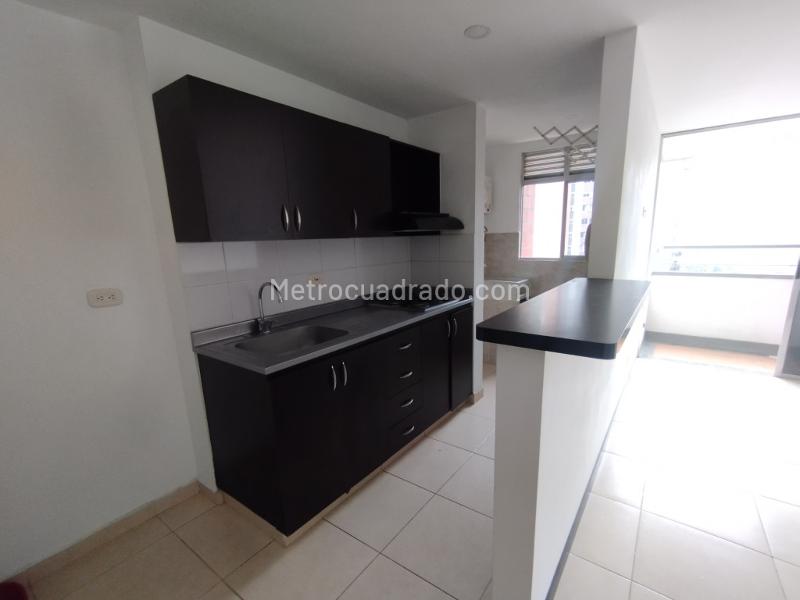 Apto cómodo de 3 habitaciones en alquiler en Suramérica - 2