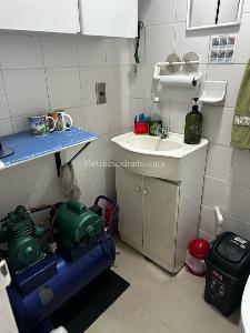 Apartaestudio en venta en El Poblado, Medellín, 32 m² · foto 6 de 12