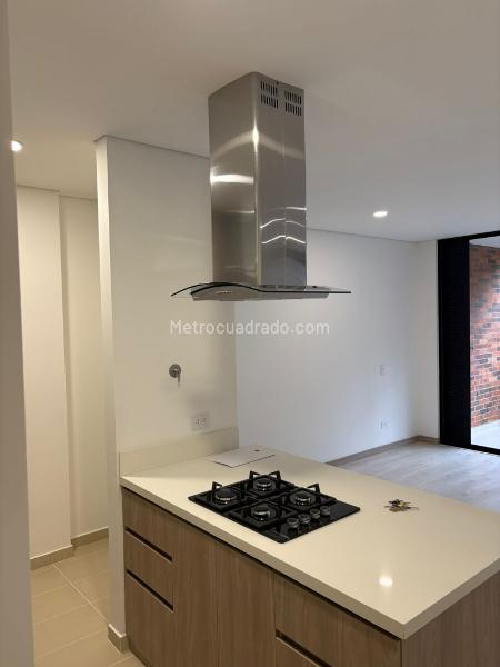 1BR Apartment in La Fe (72 m²)