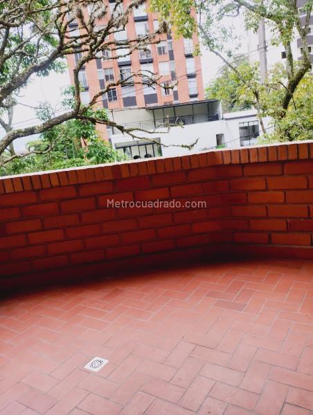 Elegant 4BR Apartment in Las Palmas - 8