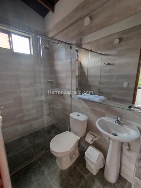 Stylish 2BR Apartment in Belen La Palma - 4