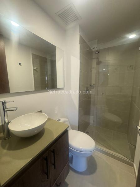 New 3BR Apartment in San Antonio (88 m²) - 4