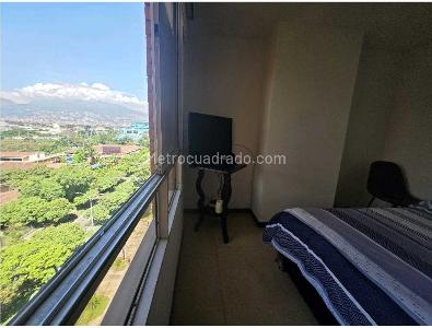 Apartaestudio en venta en El Poblado, Medellín, 42 m² · foto 4 de 13