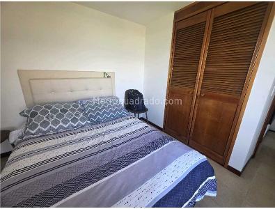 Apartaestudio en venta en El Poblado, Medellín, 42 m² · foto 9 de 13