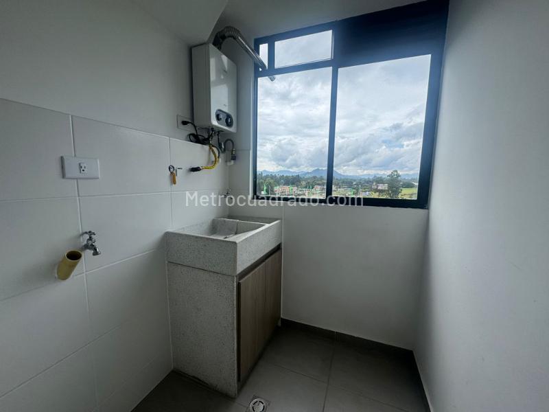 Apartamento en Arriendo, San Antonio, Rionegro - 2