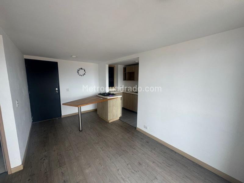 2BR Apartment in Santa Ana (60 m²) - 4