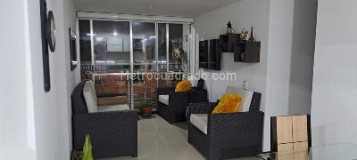 Apartamento de 3 alcobas en venta en Villa Carlota, Medellín, 92 m² · foto 4 de 17