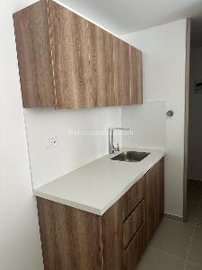 Apartamento de 2 alcobas en venta en El Poblado, Medellín, 79 m² · foto 4 de 20