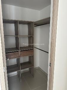 Apartamento de 2 alcobas en venta en El Poblado, Medellín, 79 m² · foto 5 de 20