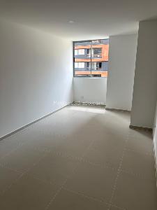Apartamento de 2 alcobas en venta en El Poblado, Medellín, 79 m² · foto 10 de 20