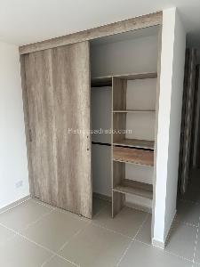 Apartamento de 2 alcobas en venta en El Poblado, Medellín, 79 m² · foto 13 de 20