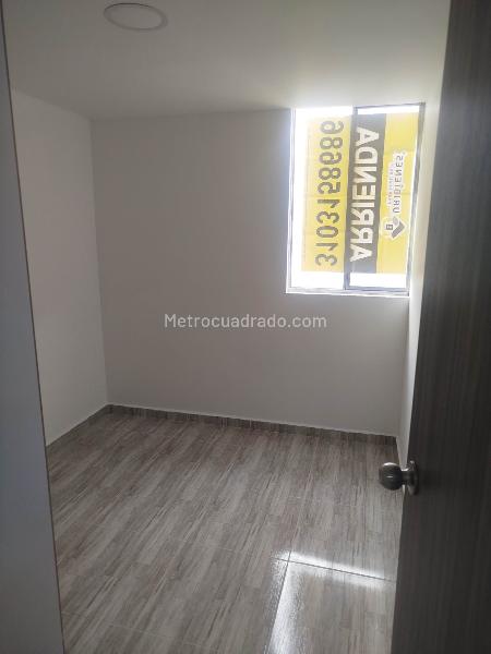 3BR Apartment with Private Parking in Robledo