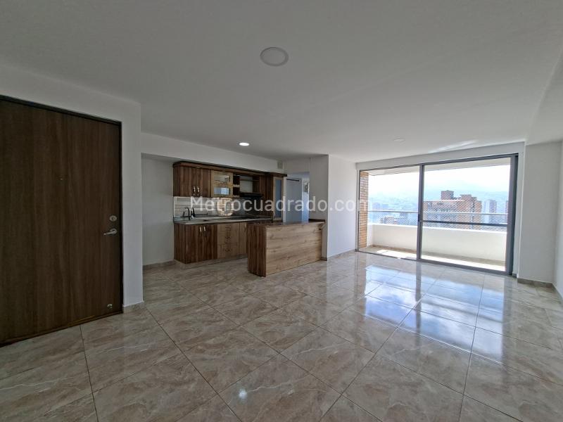 Encantador apartamento de 3 habitaciones con parqueadero en Obrero - 2