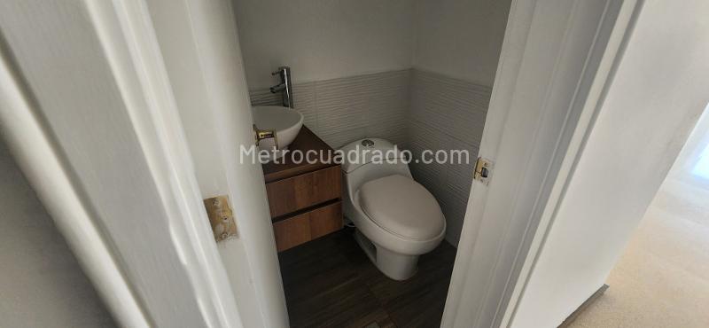 Apartamento de 3 Alcobas en Castropol con Excelente Ubicación - 7
