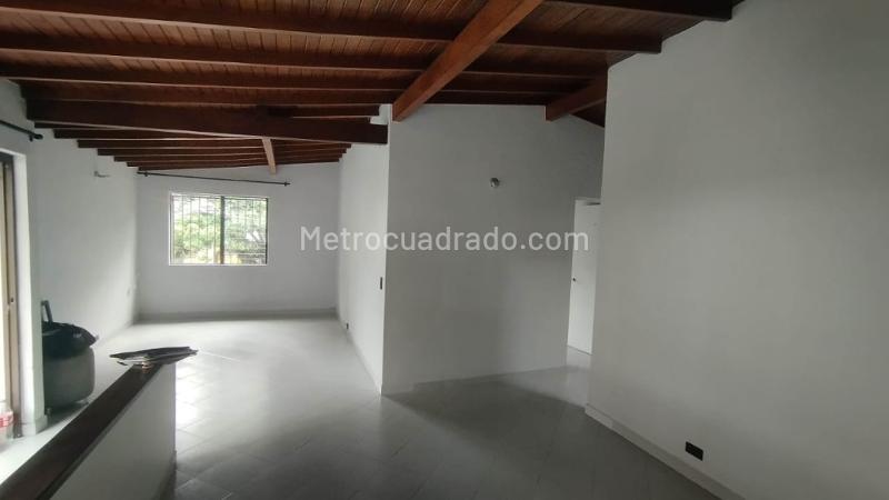 4BR House for Rent in Simn Bolívar (95 m²) - 7