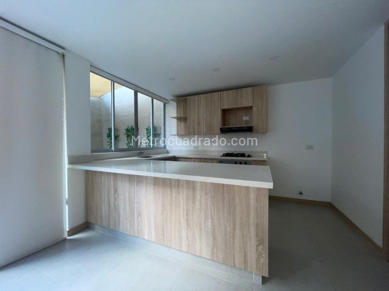 Elegant 3BR House for Rent in Gualanday - 3