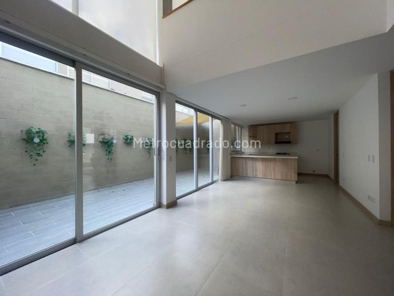 Elegant 3BR House for Rent in Gualanday - 6