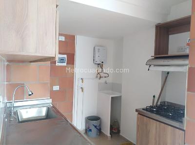 Apartamento de 3 alcobas en venta en Pajarito, Medellín, 53 m² · foto 4 de 20