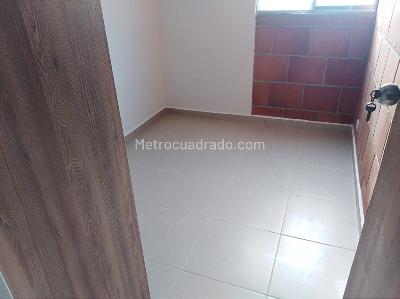 Apartamento de 3 alcobas en venta en Pajarito, Medellín, 53 m² · foto 15 de 20